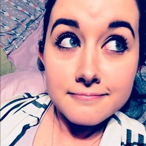 Meet your Posher, Crystalyn